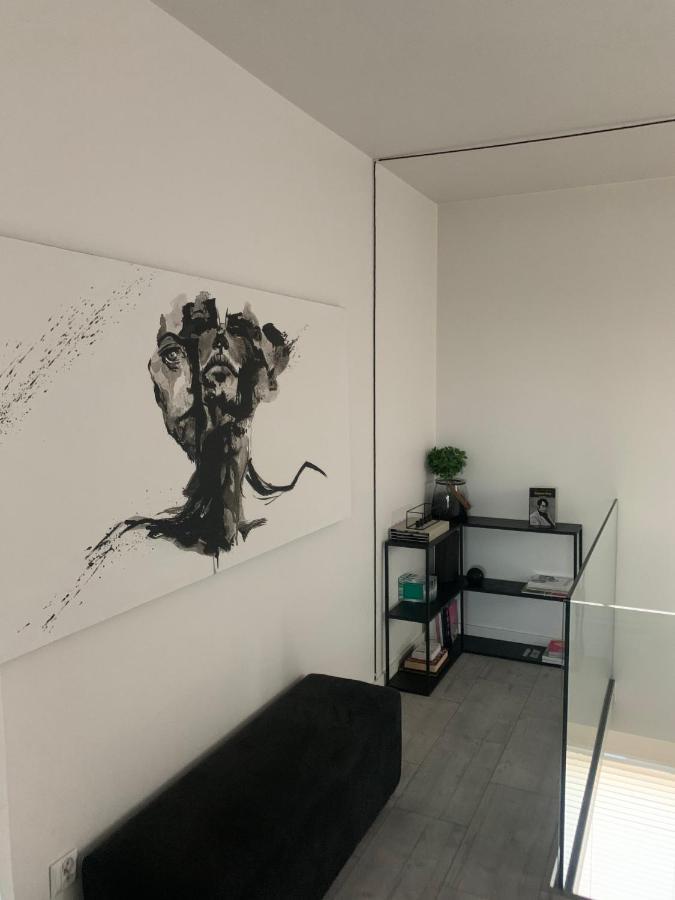 Апартаменты Two-Levels Penthouse With A Garden In The City Center Лодзь Экстерьер фото
